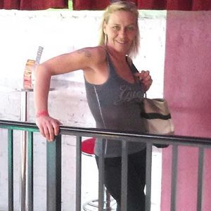 Meet your Posher, Charlotta